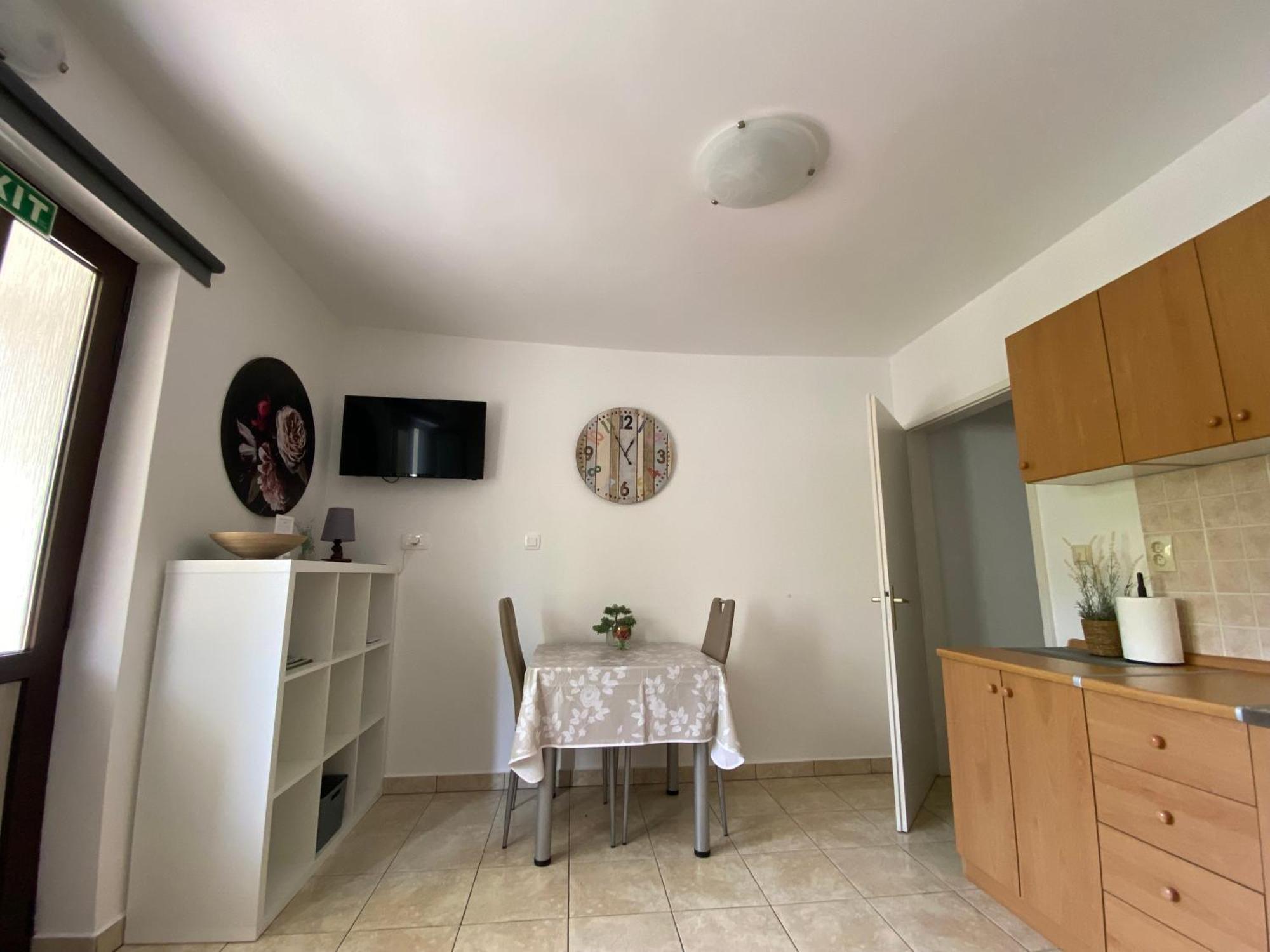 Apartments Anna III バスカ エクステリア 写真